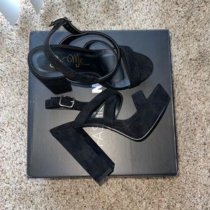 Fashion Nova ‘Skyscraper Heels’